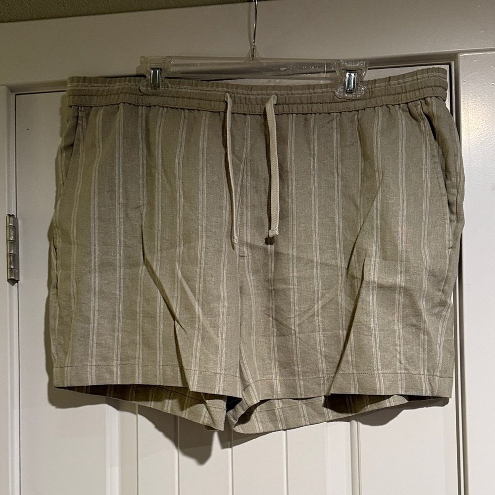 Striped Beige Linen Shorts